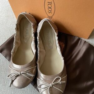 Tod’s Gommino Ballerina Flats